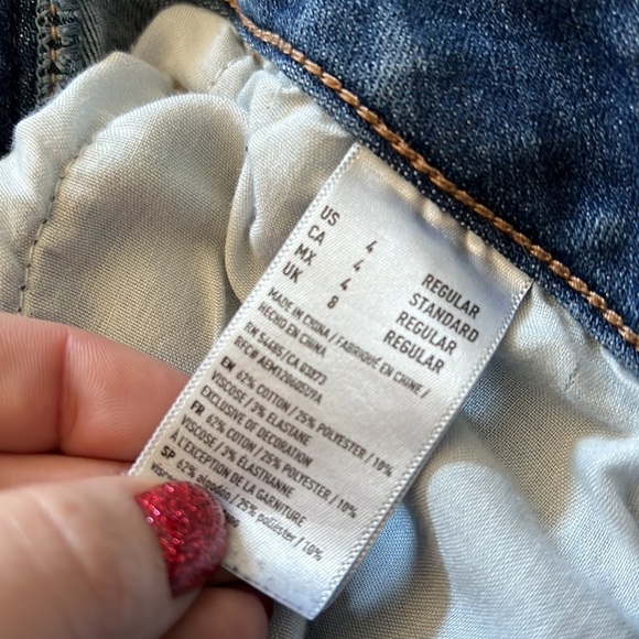 American Eagle Outfitter medium wash Jeans - Picture 8 of 8